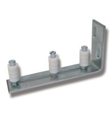 Henderson styrrulle dubbel 31D med galvad vinkel och justerbara nylonrullar f�r omlottg�ende portar