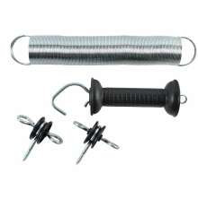 Fj�dergrind f�r elst�ngsel med spiralformad metallfj�der, isolerat handtag och tv� grindankare med isolatorer, avsedd f�r flexibel �ppning och st�ngning av beteshage, visad mot ljus bakgrund.